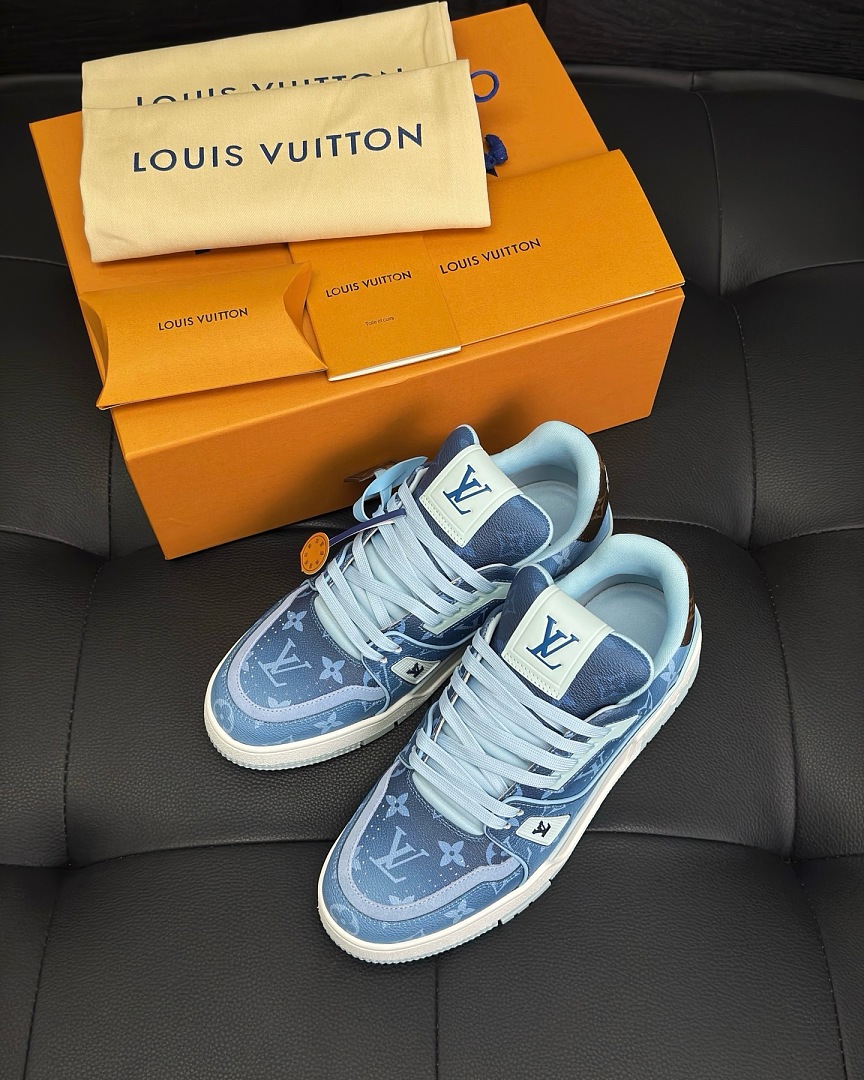 Louis Vuitton L11_2